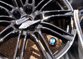 disposal of counterfeit aluminum wheels, alloy wheel, counterfeits, scrap