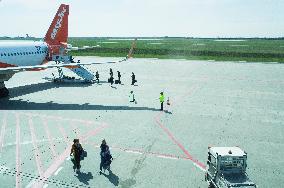 easyJet plane Airbus A320, Vaclav Havel Airport Prague, Ruzyne