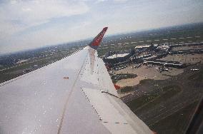 easyJet plane Airbus A320, Vaclav Havel Airport Prague, Ruzyne