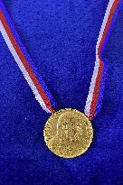 Masaryk University honorary doctorate, medal