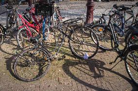 bikes parking