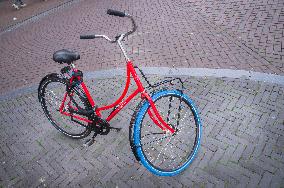 Swapfiets Bicycle, blue-tired bike