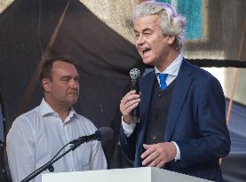 Geert Wilders, demonstration against dictate of European Union, staged by SPD