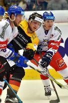 Lean Bergmann, Tomas Fort