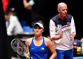 Marketa Vondrousova, Petr Pala