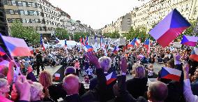 Geert Wilders, Marine Le Pen, demonstration against dictate of European Union, staged by SPD