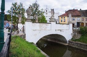 Brtnice Town Hall, Baroque bridge
