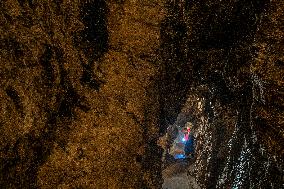 Bozkov Dolomite Caves, cave