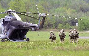 presentation of the 601st special force group, Hamry training base