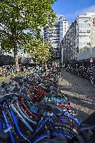 Amsterdam, center of the city, bikes, bicycles, parking, people, tourist, tourists, tourism