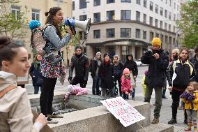 Parents for climate justice protest, march