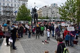 Parents for climate justice protest, march