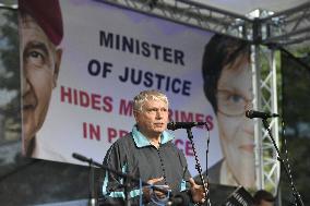 Demonstration demanding resignation Marie Benesova, Prague, Wenceslas Square