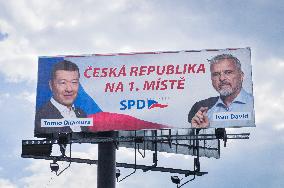 Billboard of SPD, Tomio Okamura and Ivan David, pre-election campaig