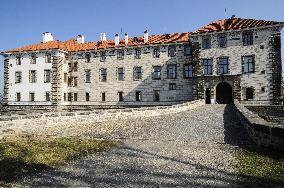 castle, Nelahozeves