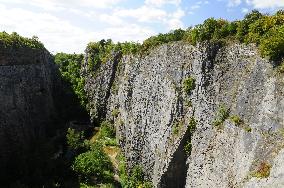 Mexiko quarry, limestone, lake