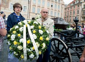 funeral of late dissident writer Stransky