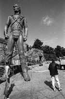 Michael Jackson, statue