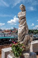 Renewal of Marian column starts in Prague centre