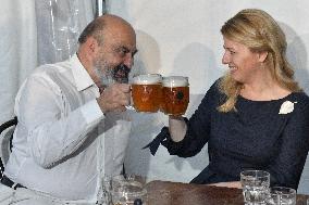 Tomas Halik, Zuzana Caputova