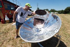 Klimakemp, solar cooker