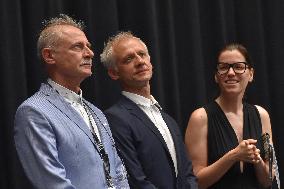 Petra Oplatkova, Ivan Barnev, Ivan Savov