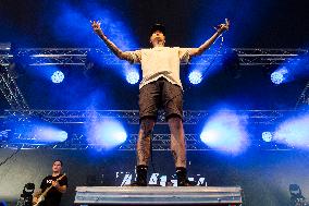 JOEL BIRCH, group, The Amity Affliction Music Festival Rock for People