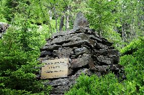 Oldrich Cervenka Memorial in the Krkonose Mountains, Mound, Mountains