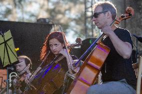 Music Festival Rock for People , Vypsana fixa
