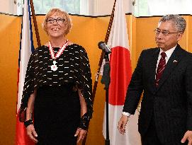 Kristina Kopackova, Japanese Order of Rising Sun, Kaoru Shimazaki