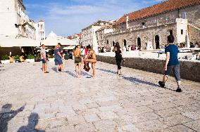 Hvar port, old town, tourists