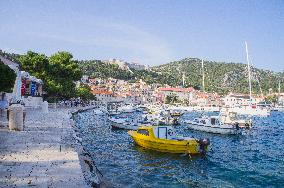 Hvar port, old town, tourists