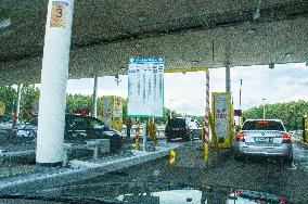 A1 motorway, highway, Zagreb/Demerje, sign Cestarina, BANK CARD, NO CASH, Pay Toll, Autobah