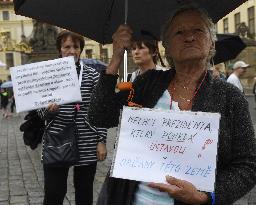 Demonstration against political oppression in the Czech Republic, Prague Castle