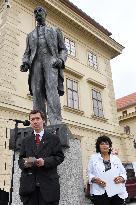 Demonstration against political oppression in the Czech Republic, Prague Castle