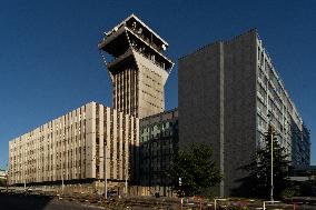 Telecommunication building, CETIN, Telecom, Prague, demolition, architecture, Zizkov