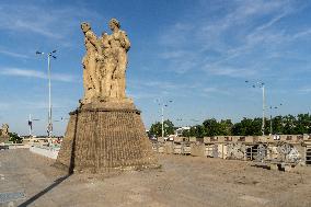 Statues humanita  by sculptor Jan Stursa in front of Hlavka bridge, Prague