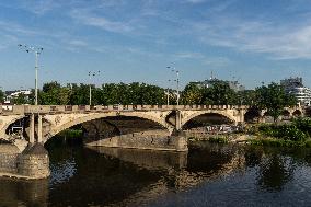 Hlavka bridge, Prague, transport