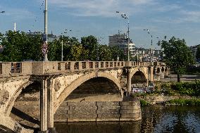 Hlavka bridge, Prague, transport