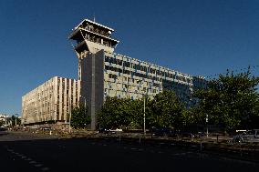 Telecommunication building, CETIN, Telecom, Prague, demolition, architecture, Zizkov