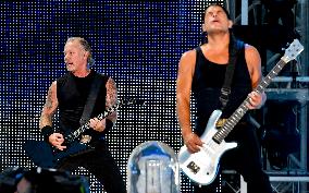 James Hetfield, Robert Trujillo, Metallica