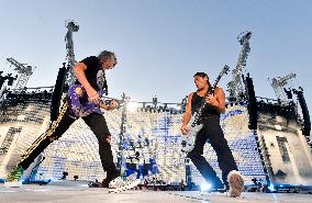 Kirk Hammett, Robert Trujillo, Metallica