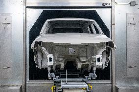 Skoda Auto, production plant, new paint shop