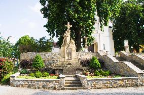 Ostrozska Lhota, Monument of victims of WWI in front of the church of Saint James the Greater