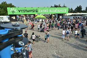 National harvest festival at Zeme zivitelka