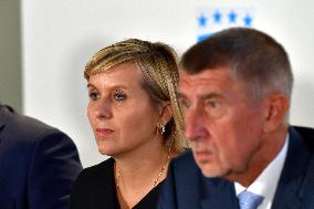 Jana Mrackova Vildumetzova, Andrej Babis