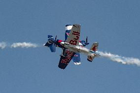 CIAF aviation show, group Flying Bulls