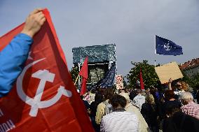 Konev's monument in Prague to be veiled, statue of Soviet Marshal Ivan Konev, protest, Soviet flag, USSR, NATO