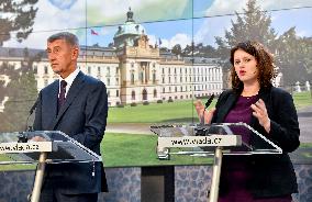 Andrej Babis, Jana Malacova