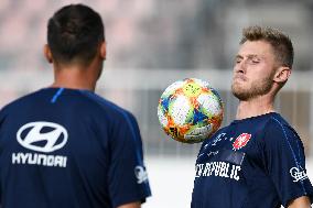 Jakub Brabec, training